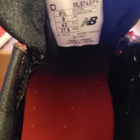 New Balance - Picture 3 of 10